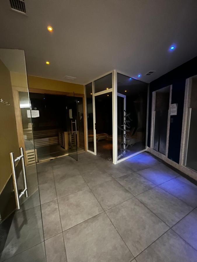 Hotel Oasi Wellness&Spa Riva del Garda Esterno foto