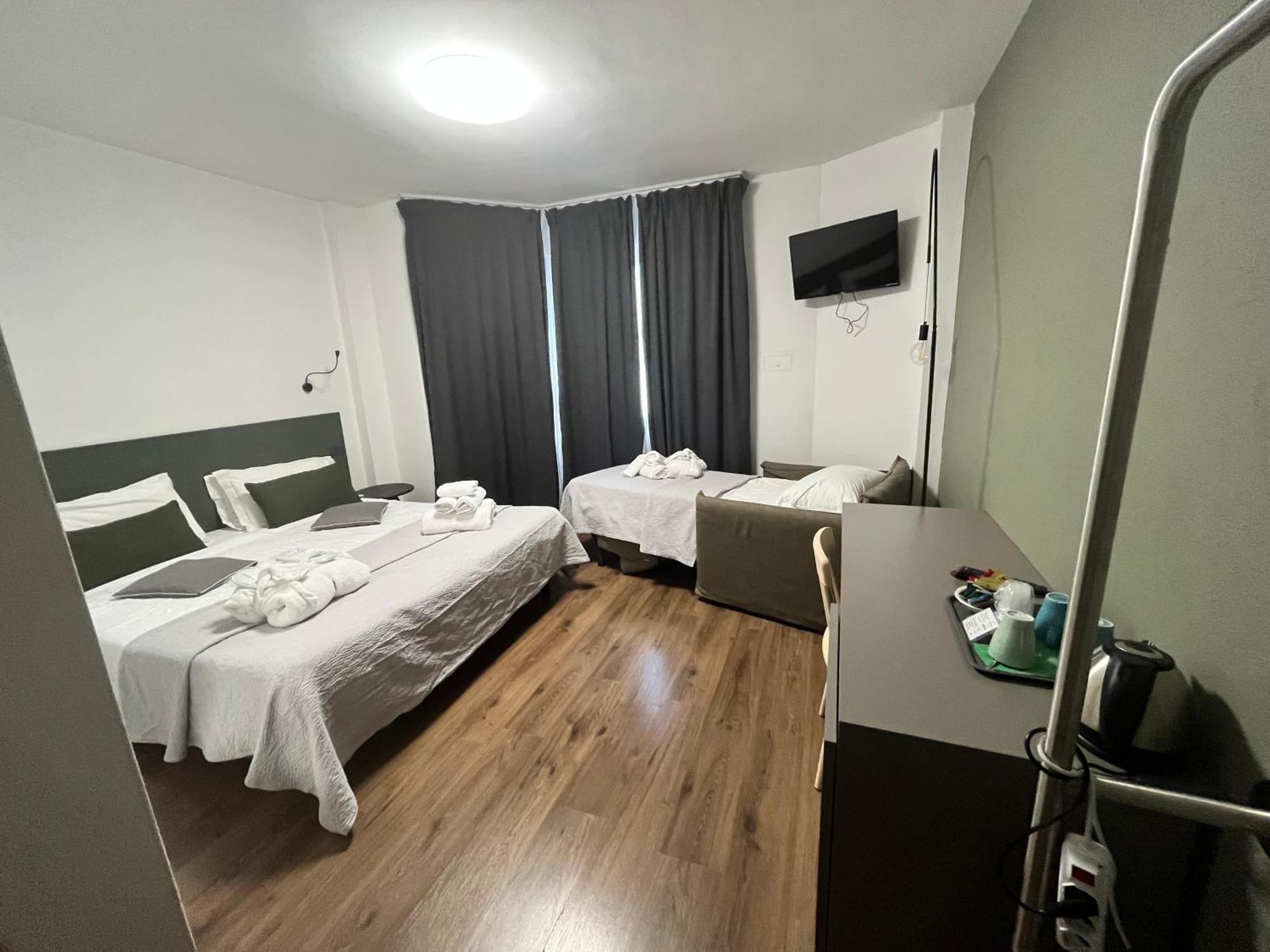 Hotel Oasi Wellness&Spa Riva del Garda Esterno foto