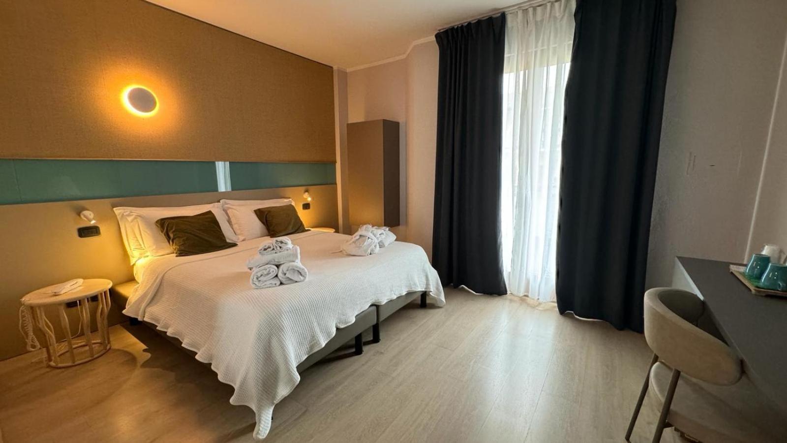 Hotel Oasi Wellness&Spa Riva del Garda Esterno foto