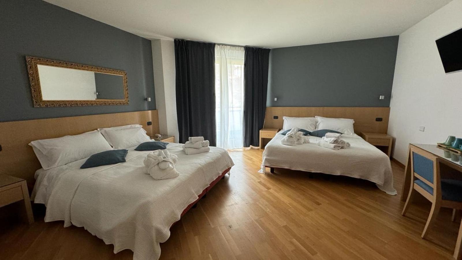 Hotel Oasi Wellness&Spa Riva del Garda Esterno foto