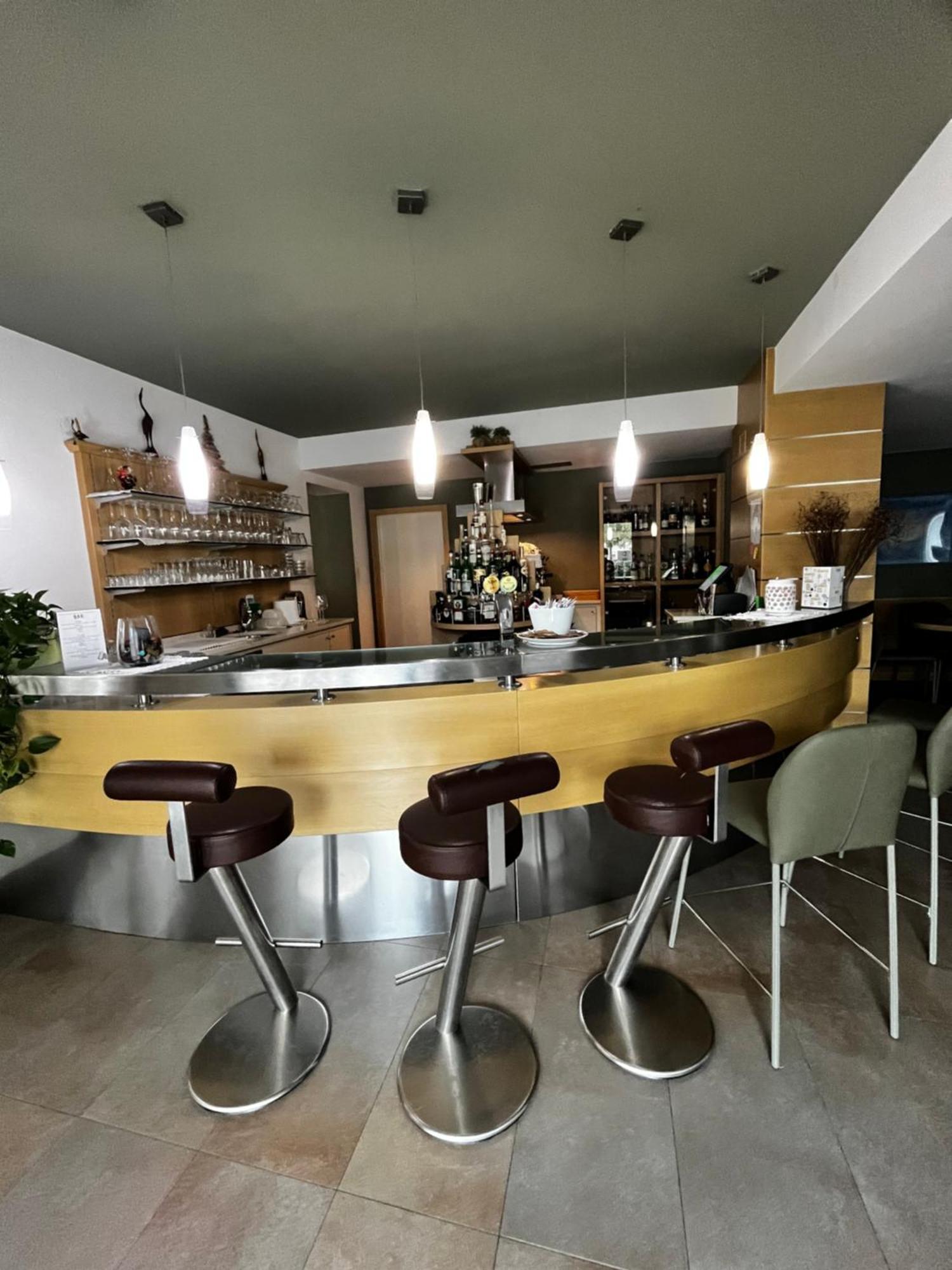 Hotel Oasi Wellness&Spa Riva del Garda Esterno foto