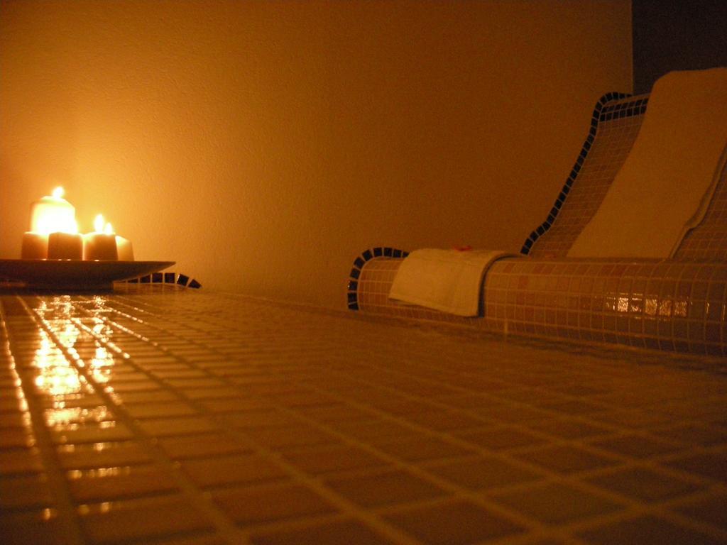 Hotel Oasi Wellness&Spa Riva del Garda Esterno foto
