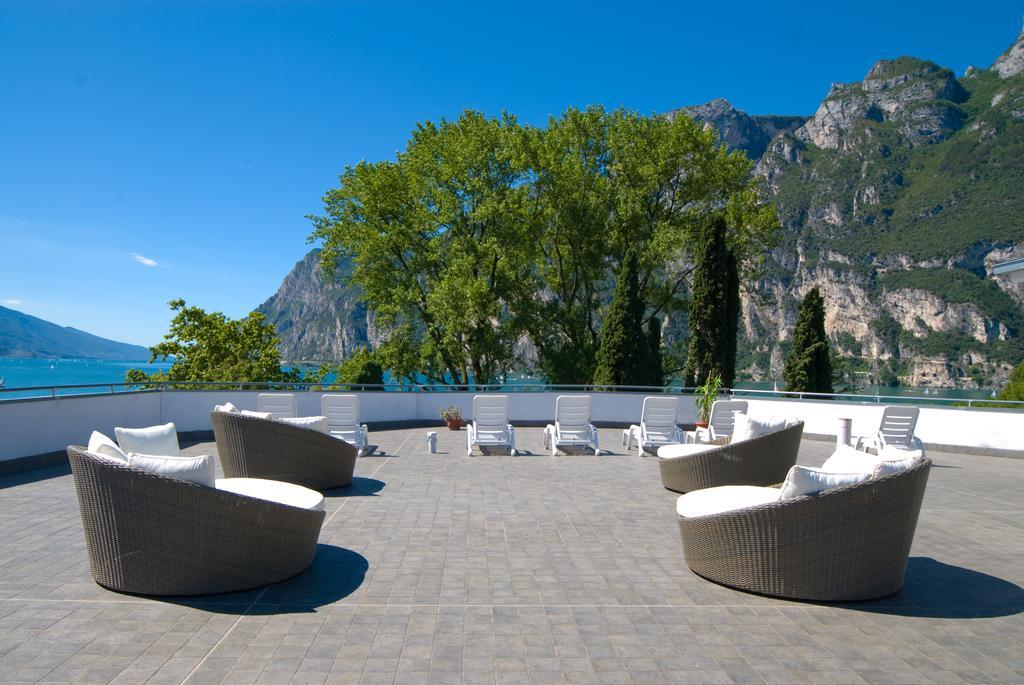 Hotel Oasi Wellness&Spa Riva del Garda Esterno foto