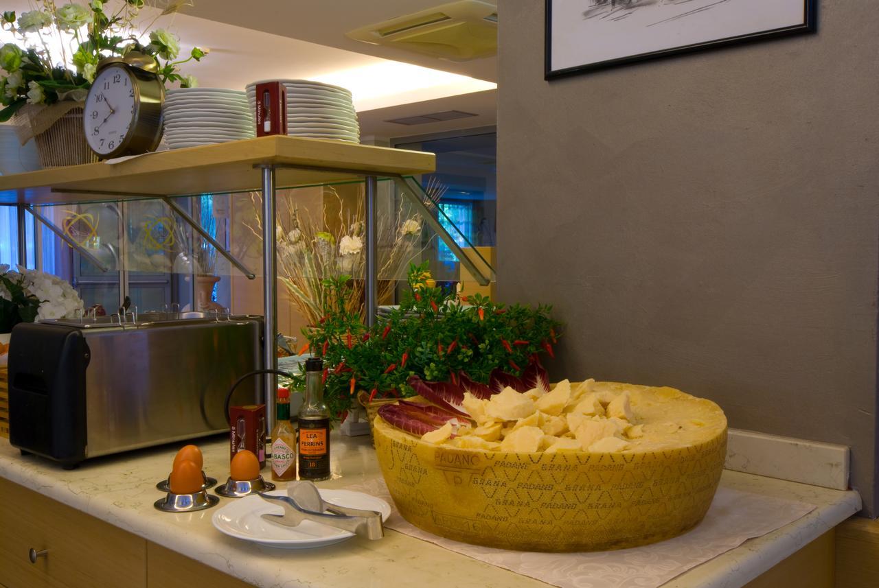 Hotel Oasi Wellness&Spa Riva del Garda Esterno foto